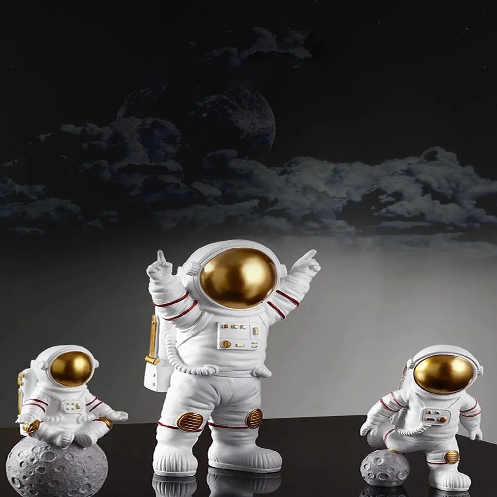 4 pcs Astronaut Figure Statue Figurine Spaceman Sculpture Gift for kids 🌌