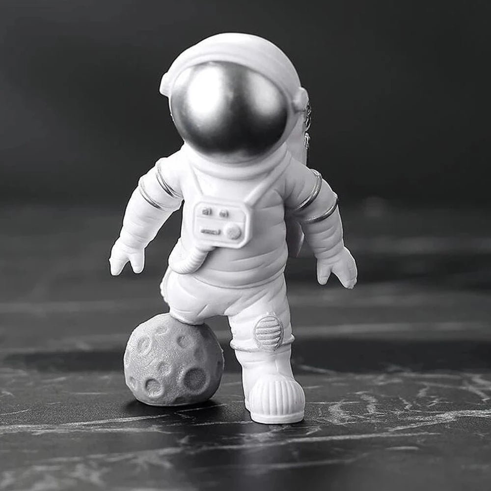 4 pcs Astronaut Figure Statue Figurine Spaceman Sculpture Gift for kids 🌌