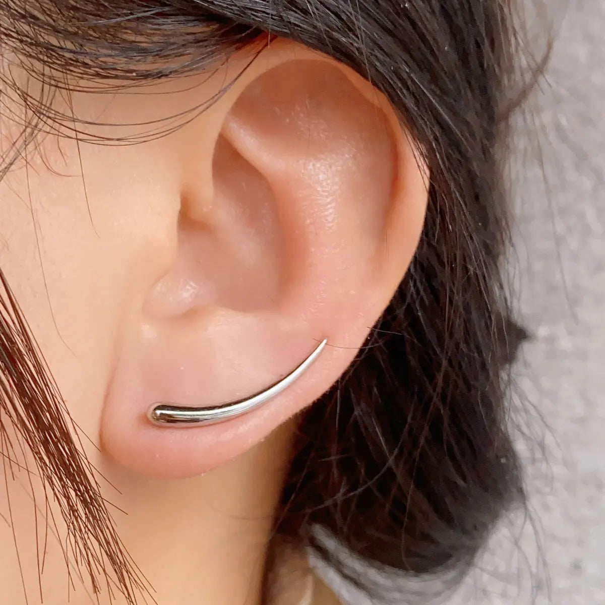 Moon Curved Metal Ear Ear Hook Clip Earrings for Women